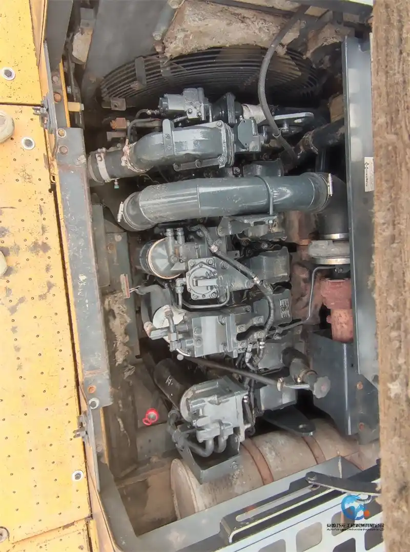 14_Used-Excavator-Komatsu-PC400-85