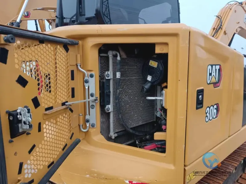 15_Used-Excavator-Caterpillar-306-7