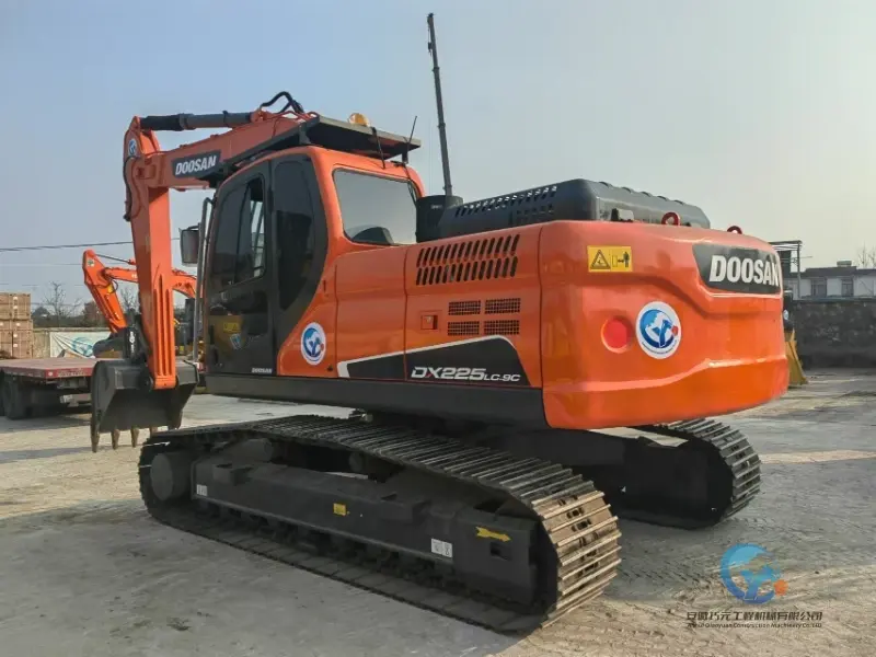 15_Used-Excavator-Doosan-DX225LC-9C-25
