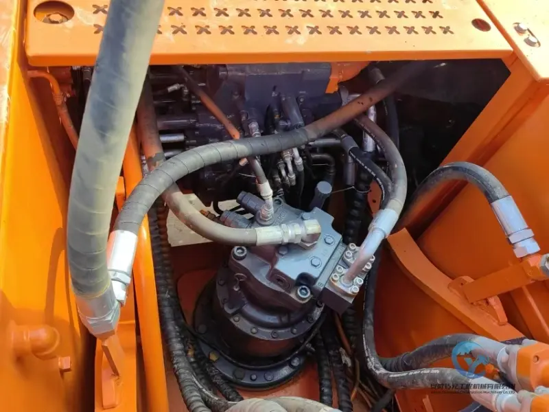 15_Used-Excavator-Doosan-DX225LCA-11
