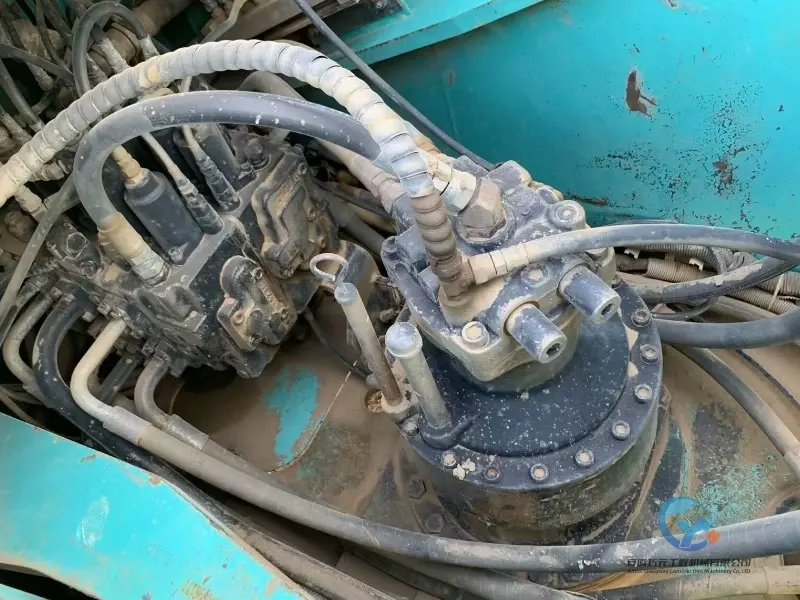 15_Used-Excavator-Kobelco-SK260-8