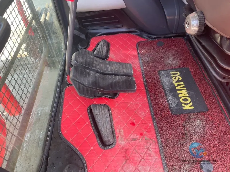 15_Used-Excavator-Komatsu-PC-450-8-11