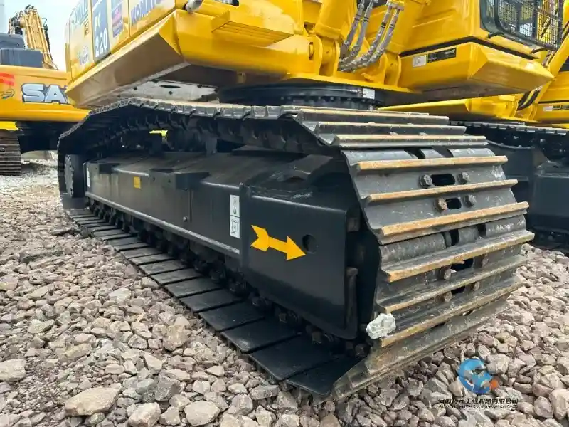 15_Used-Excavator-Komatsu-PC2205