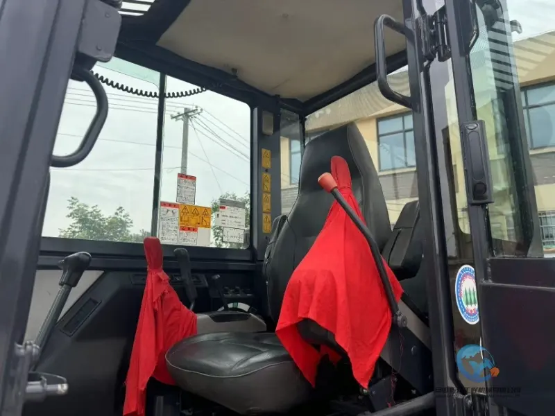 15_Used-Excavator-Komatsu-PC56-9