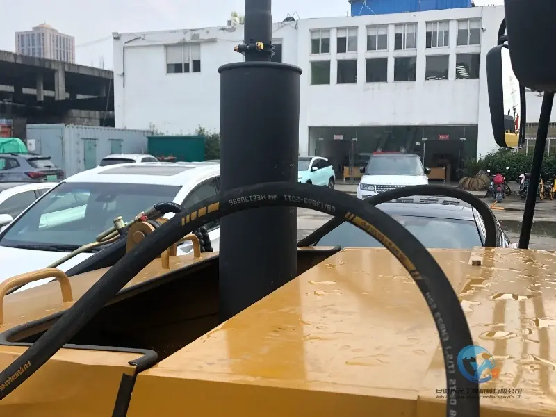 16_Used-Backhoe-Loader-Caterpillar-430F-11