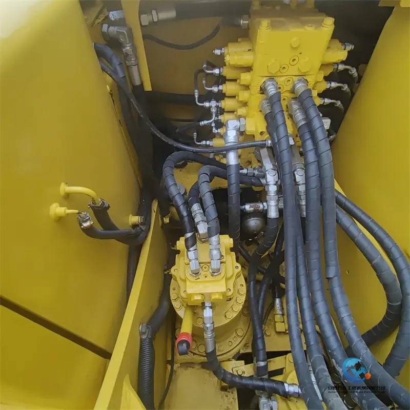 16_Used-Excavator-Komatsu-PC13011