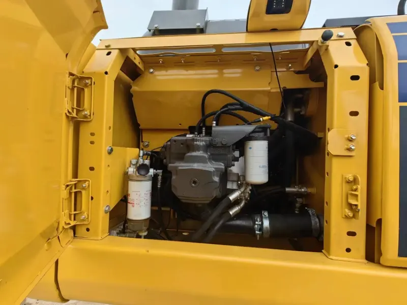 16_Used-Excavator-Komatsu-PC20014