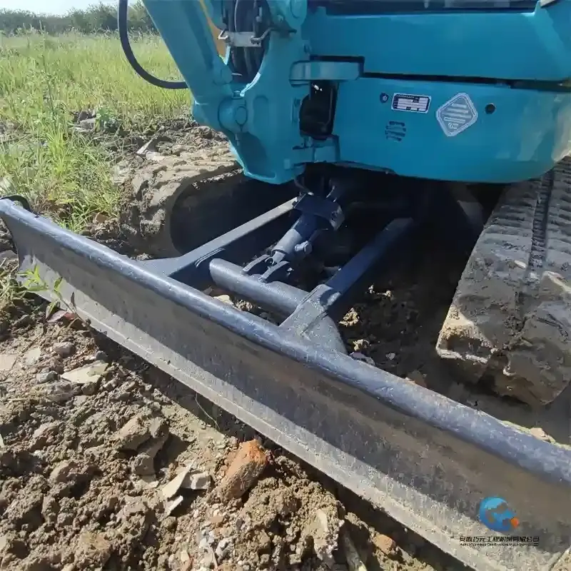 16_Used-Excavator-Kubota-U35S15