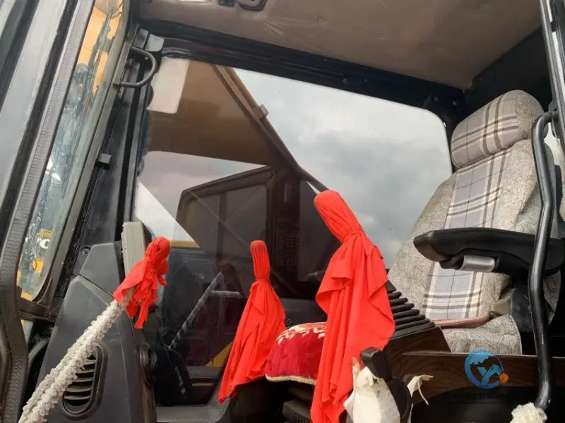 16_Used-Excavator-Sany-205C-13