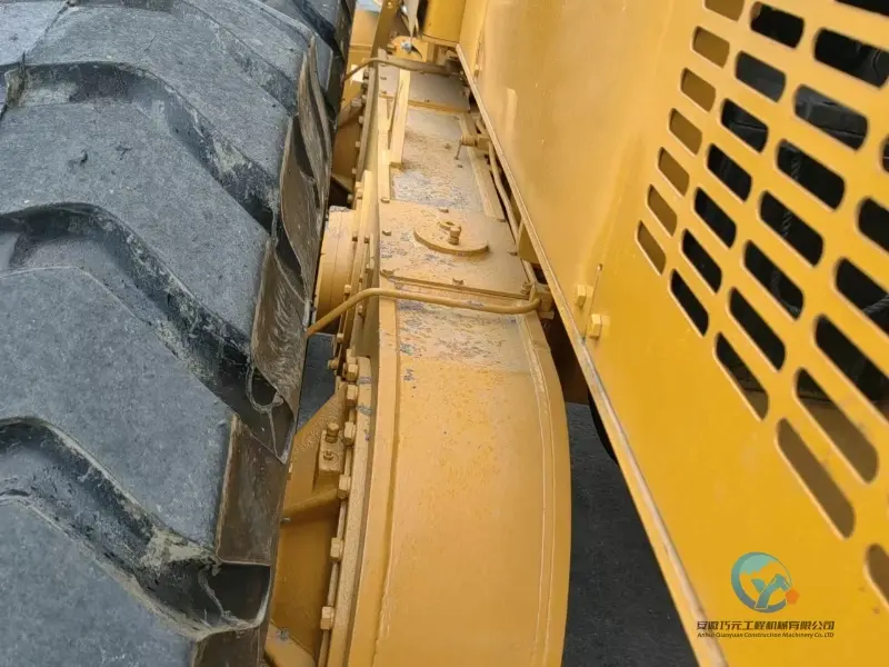 16_Used-Grader-Caterpillar-140H-9