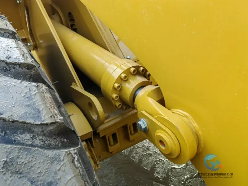16_Used-Loader-Caterpillar-966H-9