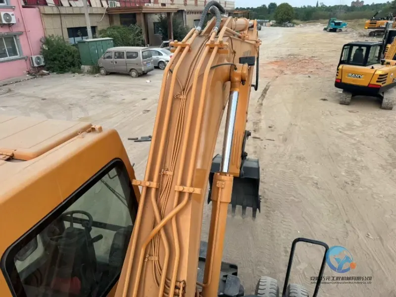 17_Used-Excavator-Hyundai-150W-9-13