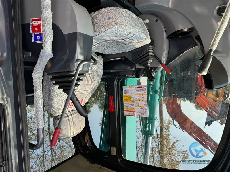 17_Used-Excavator-Kobelco-SK75-10