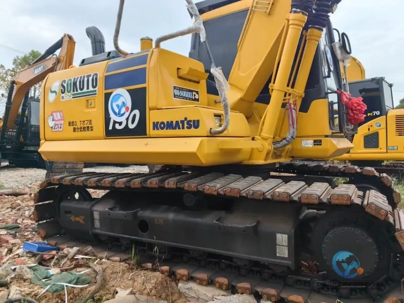 17_Used-Excavator-Komatsu-PC130-13