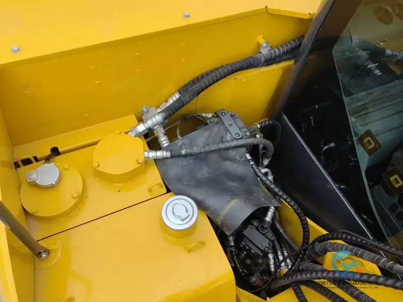 17_Used-Excavator-Komatsu-PC60-8-4