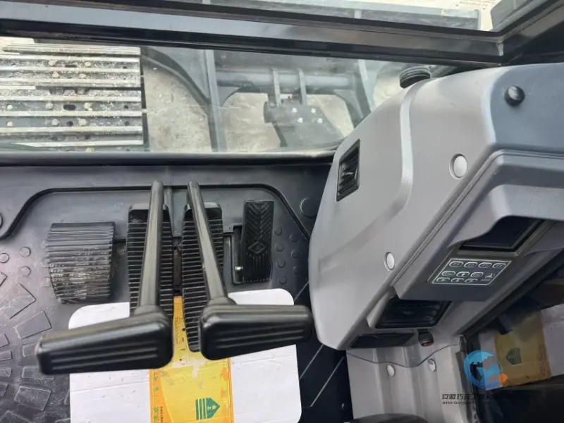 17_Used-Excavator-Sany-95C-8