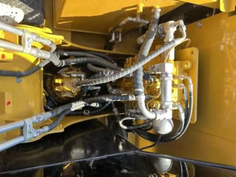 18_Used-Excavator-Caterpillar-307E26