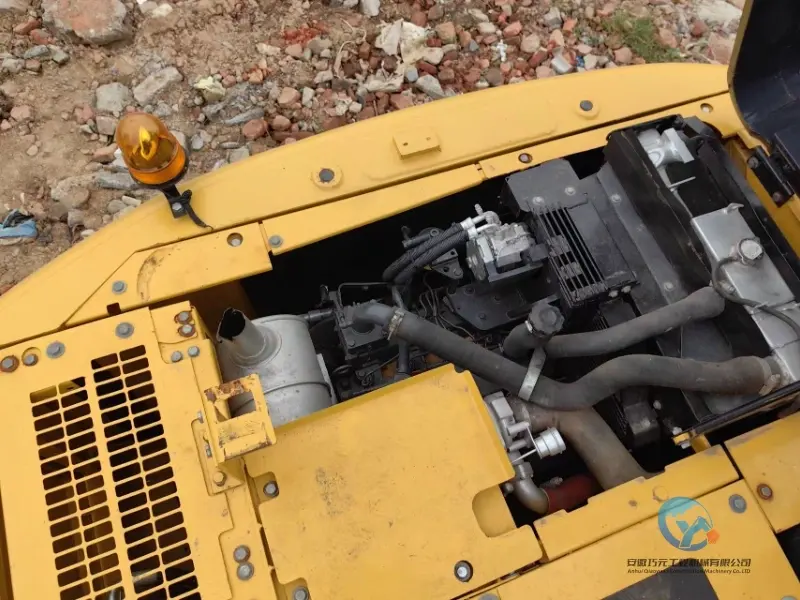 18_Used-Excavator-Komatsu-PC130-18
