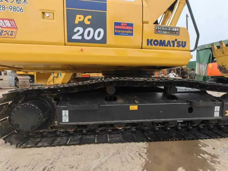 18_Used-Excavator-Komatsu-PC20018