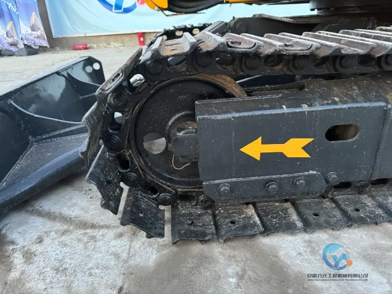 18_Used-Excavator-Komatsu-PC30MR-2-17