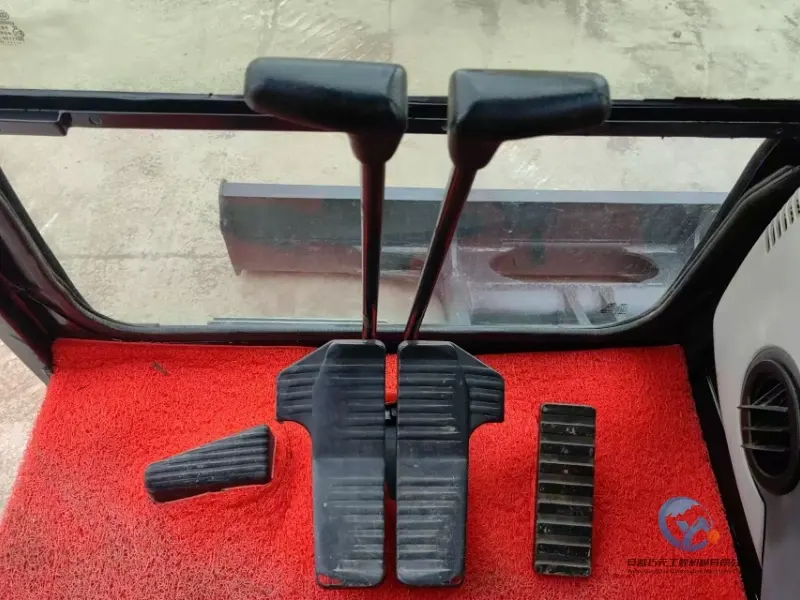 18_Used-Excavator-Komatsu-PC60-8-2