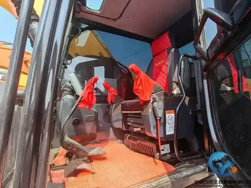18_Used-Excavator-Volvo-EC140D2
