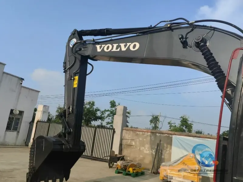19_2022-Used-Excavator-Volvo-EC210D-17