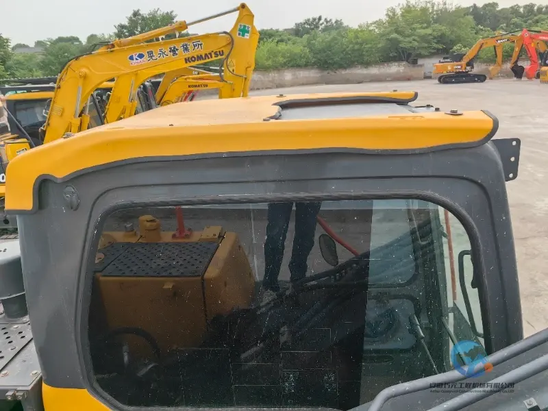 19_2023-Used-Excavator-Volvo-EC210D-42