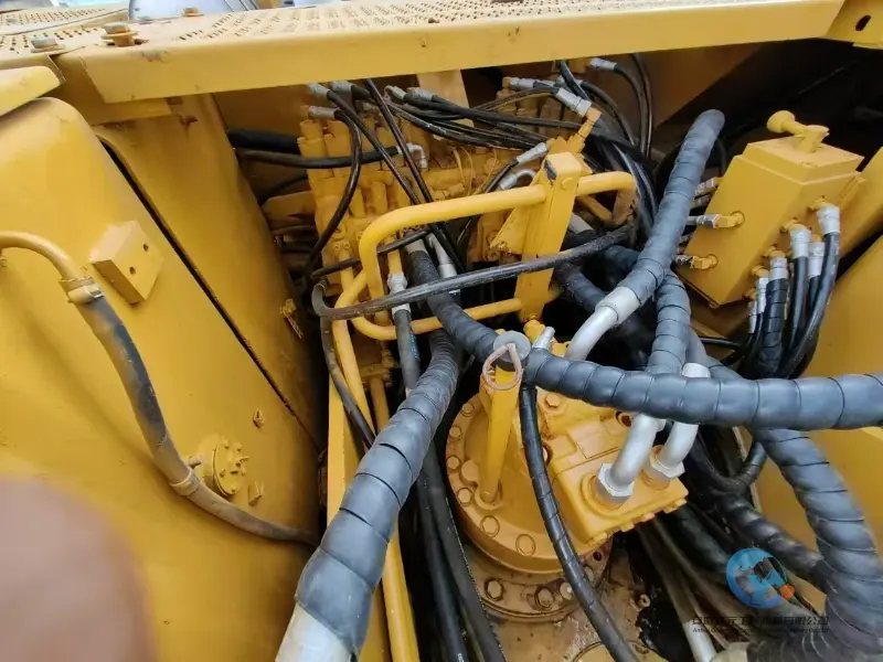 19_Used-Excavator-Caterpillar-320BL-14
