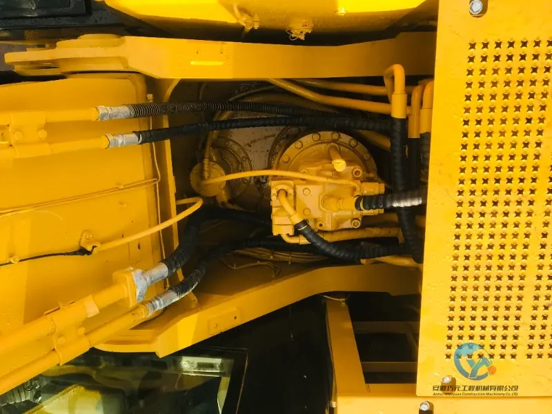 19_Used-Excavator-Caterpillar-330D2-14