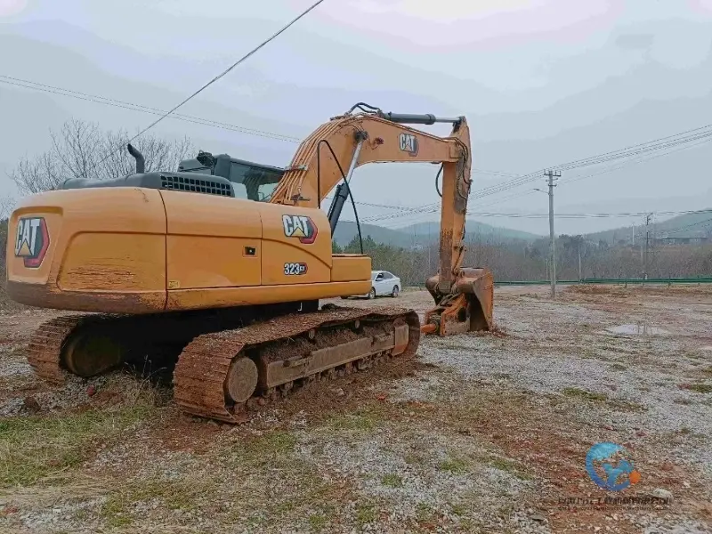 19_Used-Excavator-Caterpillar323GX-1