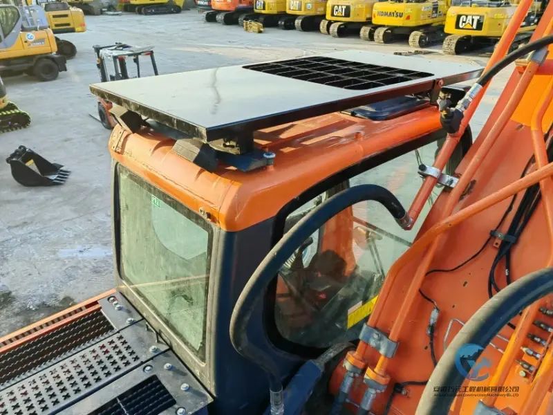 19_Used-Excavator-Doosan-DX380-9-9