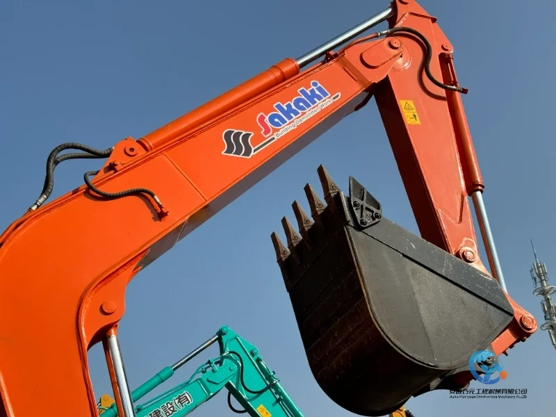 19_Used-Excavator-Hitachi-ZX70-115