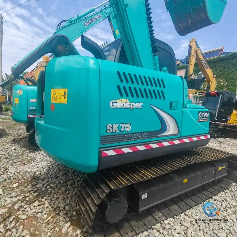 19_Used-Excavator-Kobelco-SK7514-1