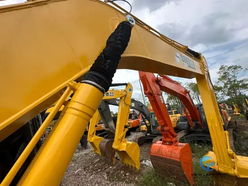 19_Used-Excavator-Komatsu-PC2209