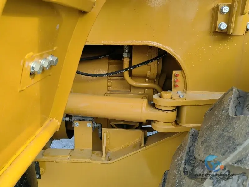 19_Used-Loader-Caterpillar-966H-19