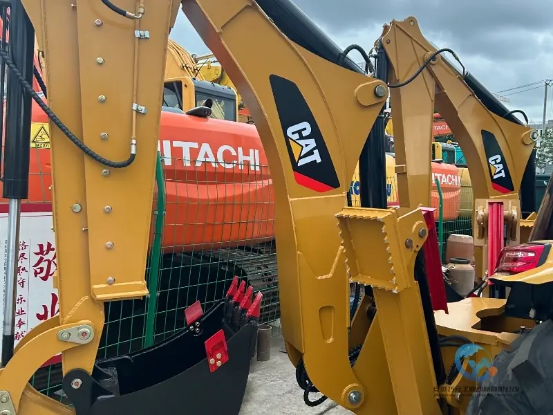 20_Used-Backhoe-Loader-Caterpillar-430F-13