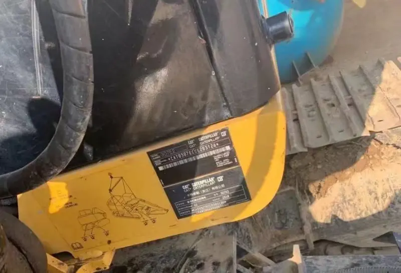 20_Used-Excavator-Caterpillar-307E2-1