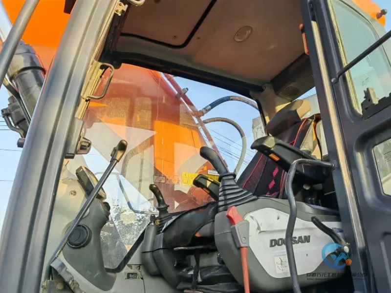 20_Used-Excavator-Doosan-DX380-9-7