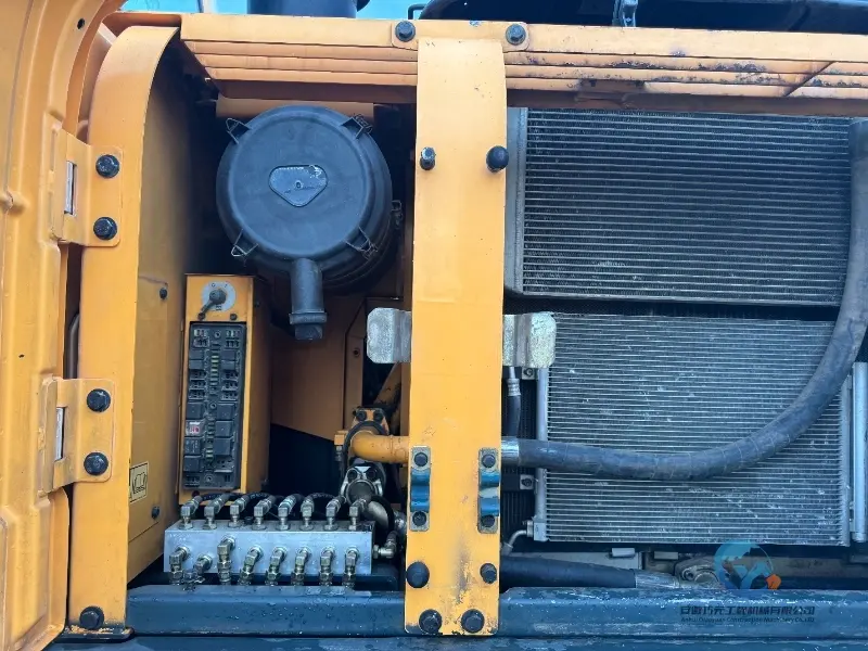 21_2020-Used-Excavator-Hyundai-220LC-9S-14