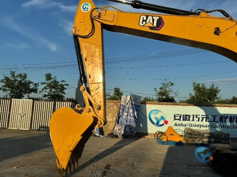 21_Used-Excavator-Caterpillar-320GC-1202-Hours-2