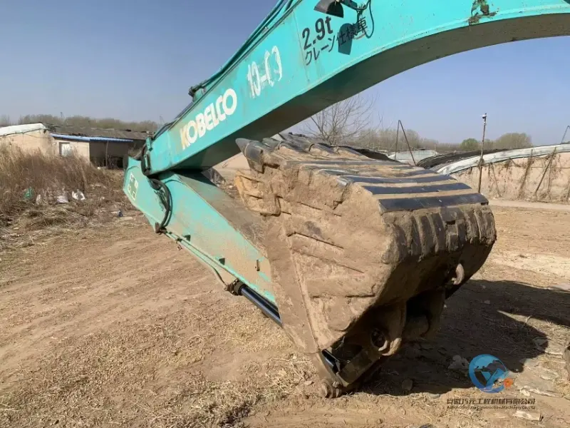 21_Used-Excavator-Kobelco-SK260-14