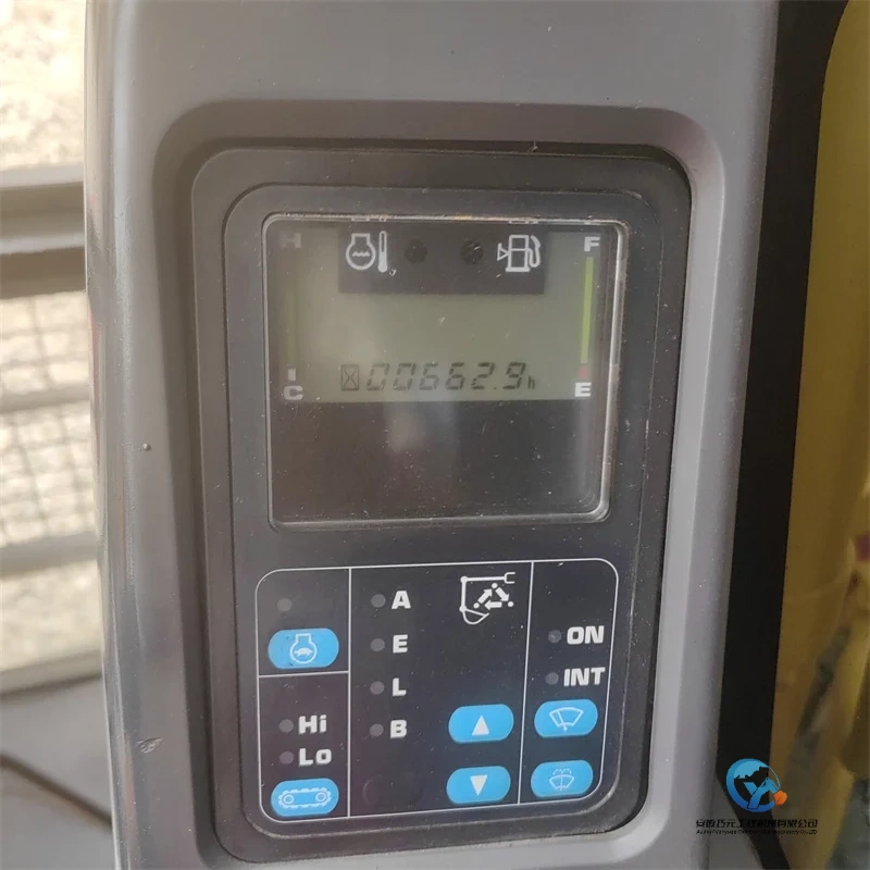 21_Used-Excavator-Komatsu-PC1300