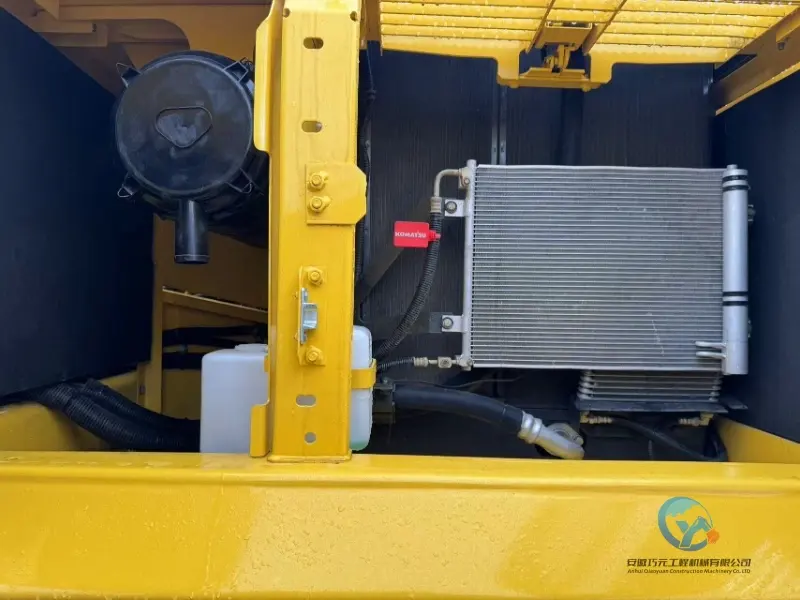 21_Used-Excavator-Komatsu-PC210LC-8-15
