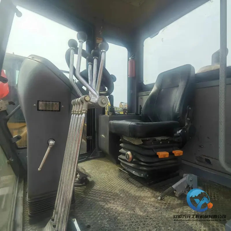 21_Used-Motor-Grader-XCMG-GR215315