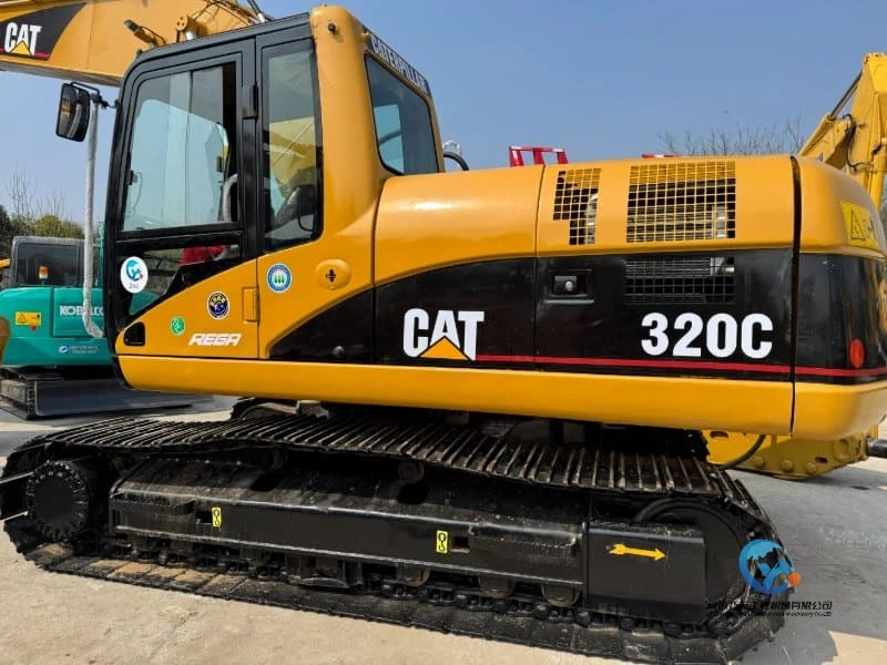 22_Used-Excavator-Caterpillar-320C8_W_800px-1