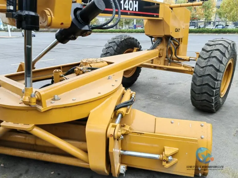 22_Used-Grader-Caterpillar-140H-20