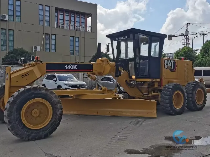 22_Used-Grader-Caterpillar-140K-21