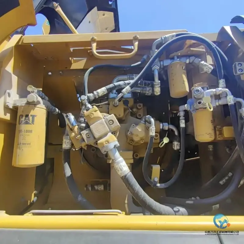 23_Used-Excavator-Caterpillar-340D22