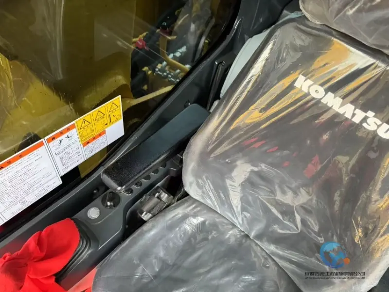 24_Used-Excavator-Komatsu-PC210LC-8-18